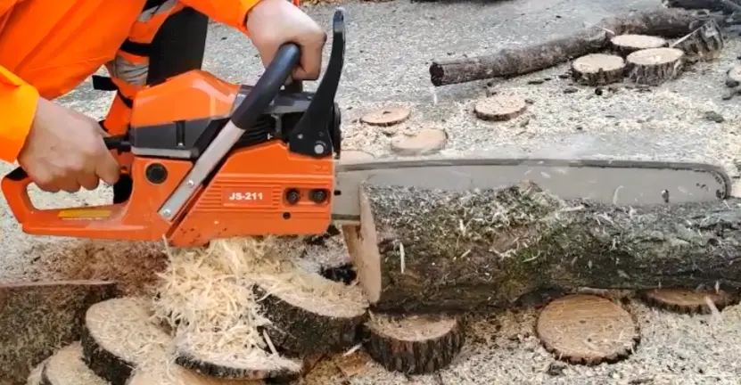 How Powerful Should Your Gas Powered Chain Saw Be? How Powerful Should Your Gas Powered Chain Saw Be?
