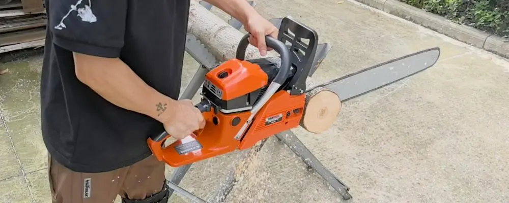 Gas Powered Gas Chain Saw Gas Powered Gas Chain Saw