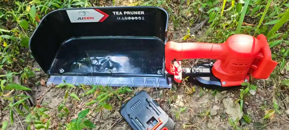  21v Lithium-Ion Brushless Hedge Trimmer 